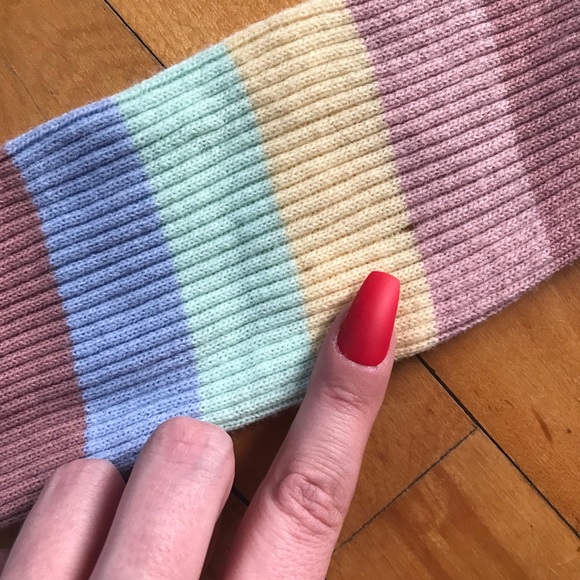 PLT Long Sleeve Crop Top - Picture 6 of 6